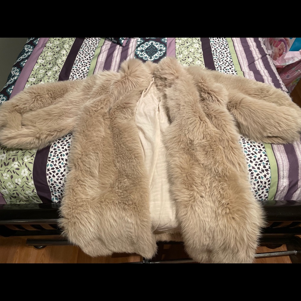 Bleached fox fur coat 100% real